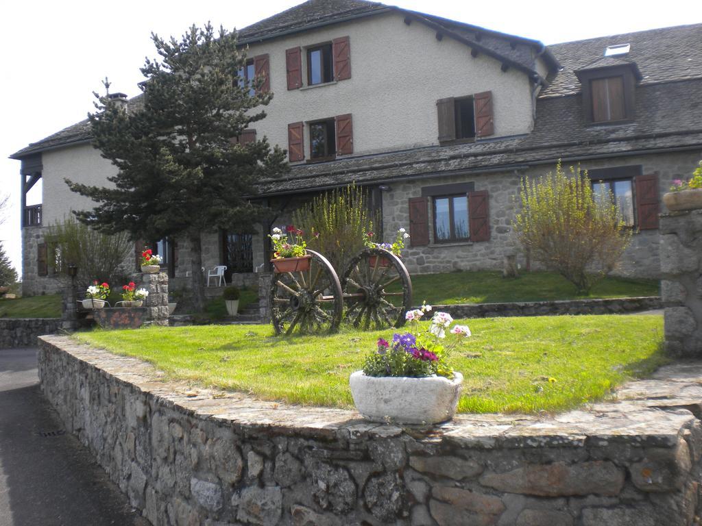 Hotel La Randonnee Nasbinals Buitenkant foto